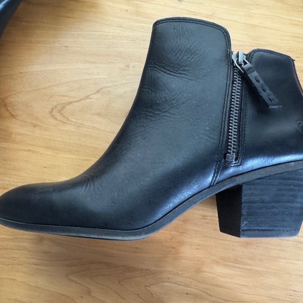 FRYE JUDITH Womens Sz 9 Double Zip Black Ankle Boots Like New MAKE FAIR OFFER - Picture 8 of 11